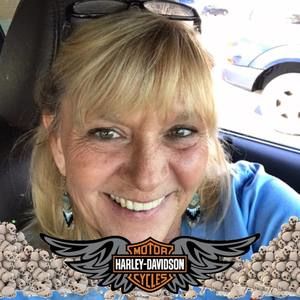 Meet your Posher, Dee